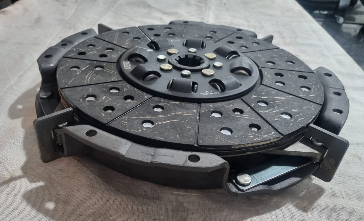 CLUTCH SET 310 Diameter CW Swaraj Tractor BS II/III/IV