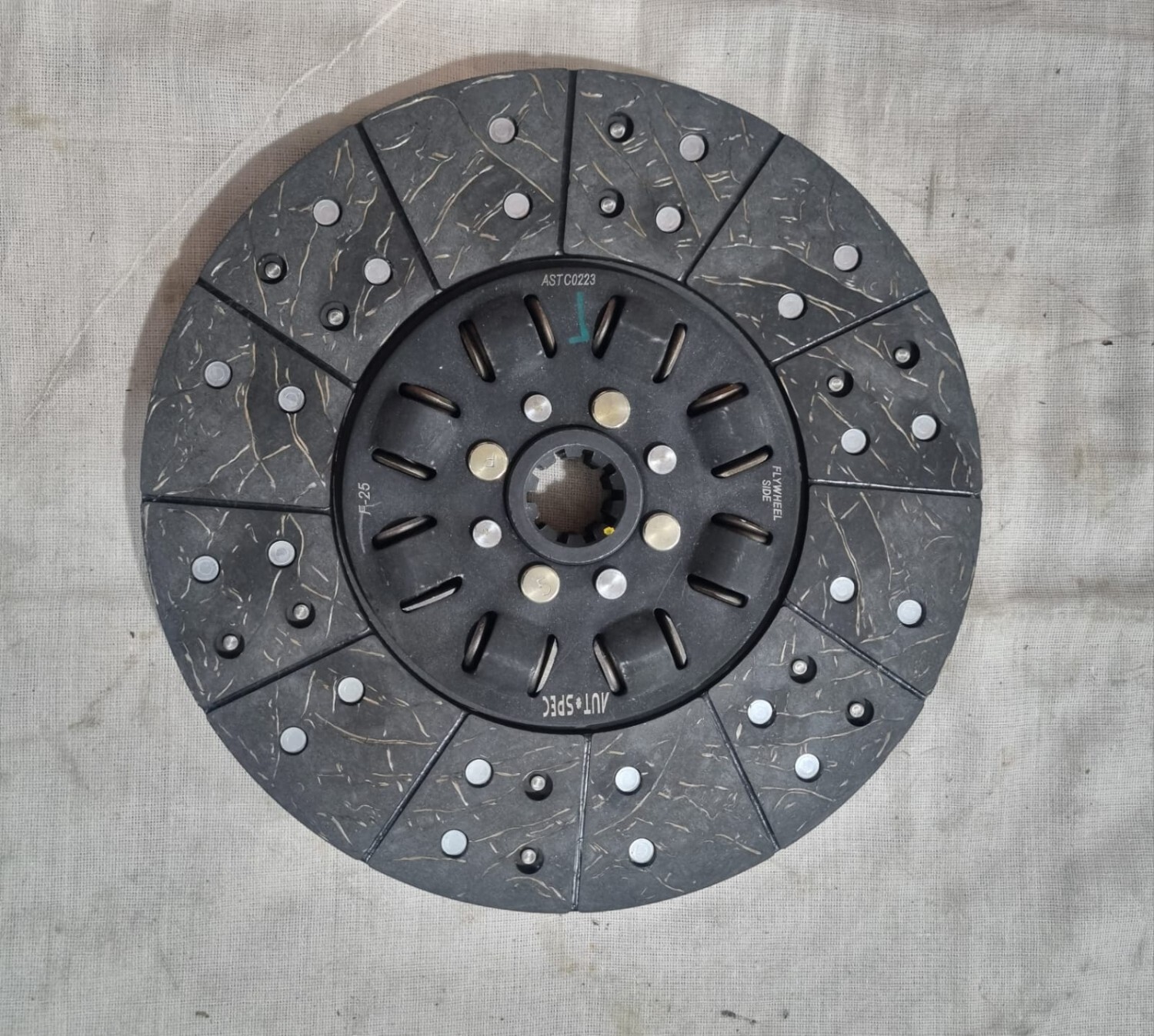 CLUTCH DISC 310 DIA CW SWARAJ TRACTOR