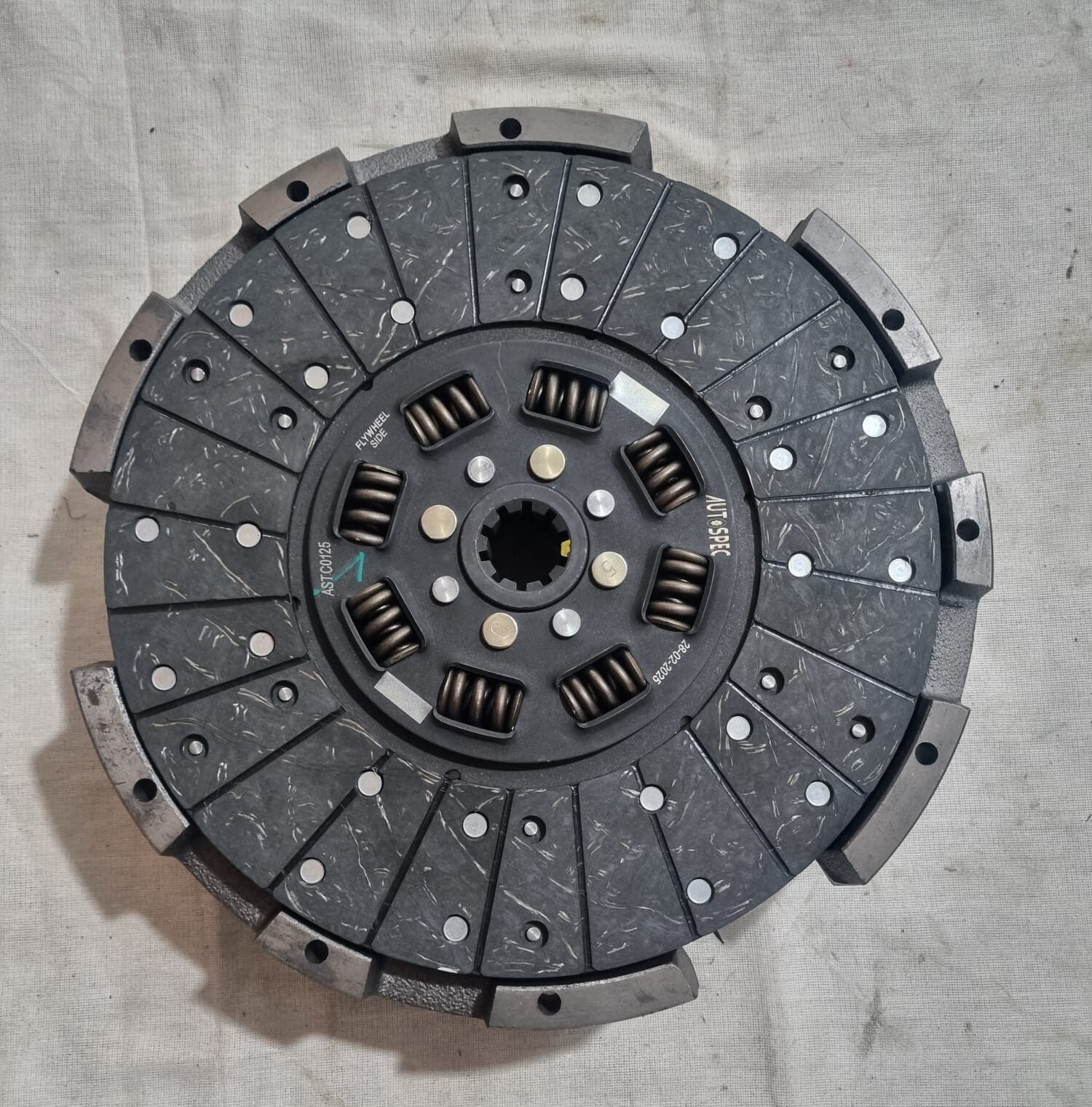 CLUTCH SET 330 Diameter OW DISC ,3L Swaraj Tractor